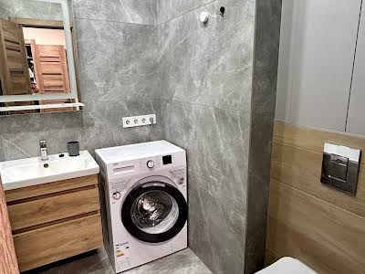 квартира за адресою Шота Руставелі вул., 9