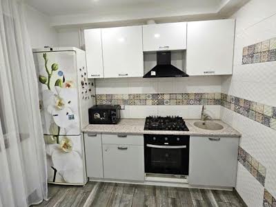 квартира за адресою Червоної Калини просп. (Володимира Маяковського), 32