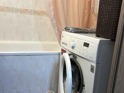 квартира за адресою Владислава Бувалкіна вул. (Бочарова Генерала), 46