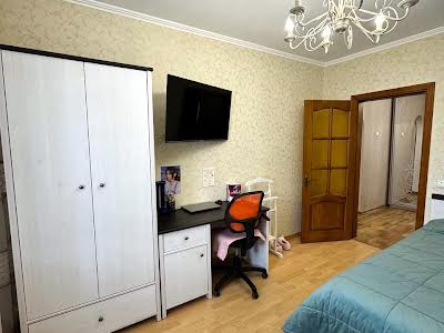 квартира за адресою Максима Залізняка вул., 36