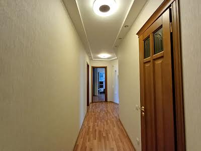 квартира за адресою Срібнокільська вул., 1