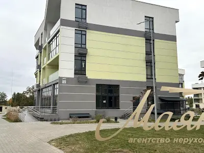 комерційна за адресою Редьчинська вул., 3