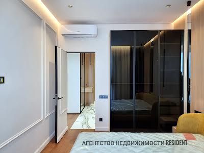 квартира за адресою Зоряний бульв., 1м