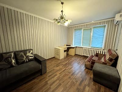 квартира за адресою Зої Гайдай вул., 12/10
