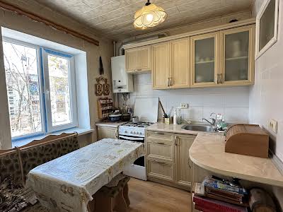 квартира за адресою Академіка Вальтера вул., 10а