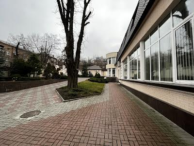 комерційна за адресою Володимира Моссаковського вул. (Клари Цеткін), 1А