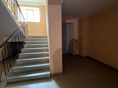 квартира по адресу Тролейбусна, 22а
