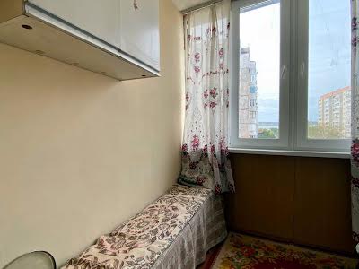 квартира за адресою Лазурна вул., 30б