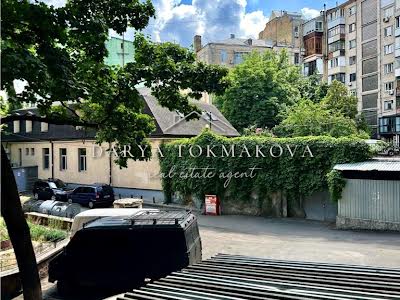 квартира за адресою Шота Руставелі вул., 21