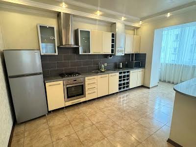 квартира за адресою Бельведерська вул., 35