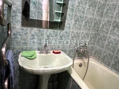 квартира за адресою Володимира Висоцького бульв., 11