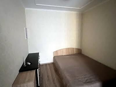 квартира за адресою Софії Русової вул., 7