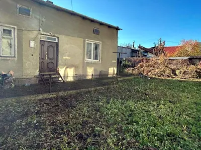 дом по адресу Михаила Гамалии ул.