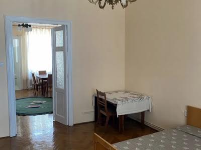 квартира за адресою Жуковського, 19