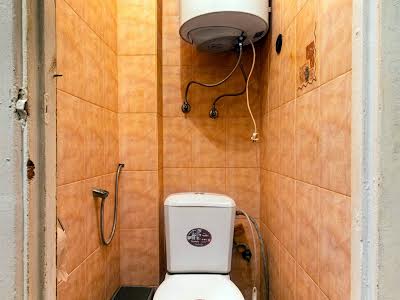 квартира за адресою Таджицька вул., 8