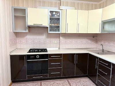 квартира за адресою Боголюбова вул., 20