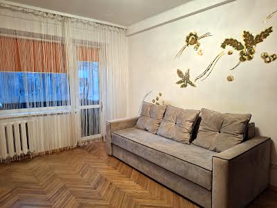 квартира за адресою Юності вул., 14