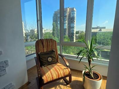 квартира по адресу Вышгородская ул., 33