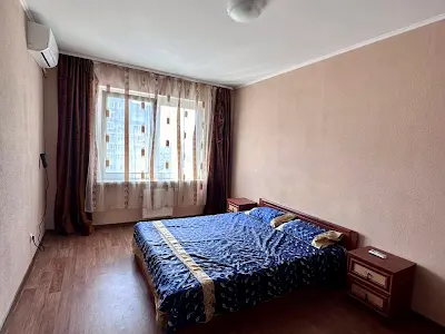 квартира за адресою Софії Русової вул., 7