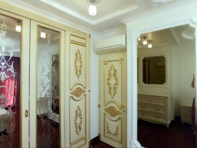 квартира за адресою Голосіївський просп. (40-річчя Жовтня), 60