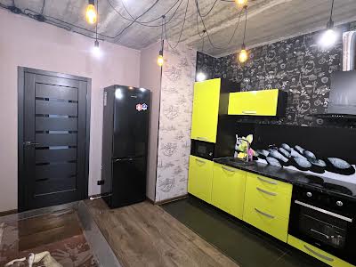 квартира за адресою Рогатинська Левада вул. (Іванівський), 8