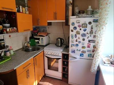 квартира за адресою Михайла Стельмаха вул., 6