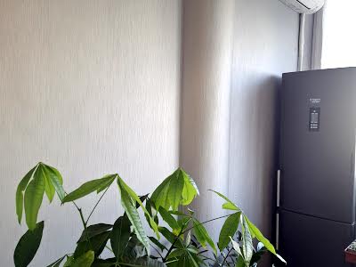 квартира по адресу Гвардейцев-Широнинцев ул., 33
