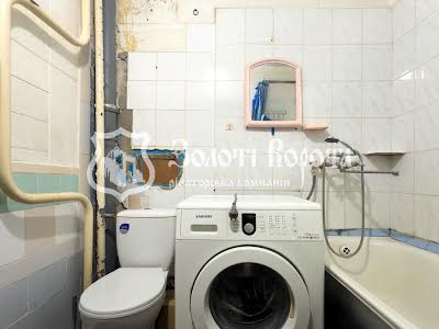 квартира за адресою Симиренка вул., 18а