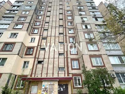 квартира за адресою Київ, Каштанова вул., 3