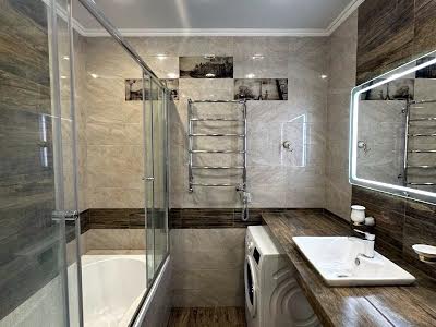 квартира за адресою Залізнична вул., 23