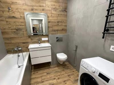 квартира за адресою Співдружності вул., 6