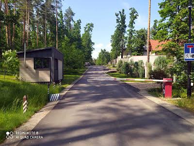 участок по адресу Лісова