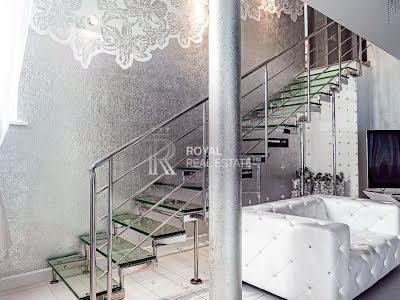 будинок за адресою с. Вишеньки, Садова вул., 3