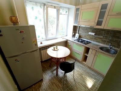квартира за адресою Богдана Хмельницького вул., 88-92