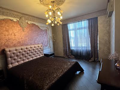 квартира за адресою Назарівська вул. (Вєтрова), 23