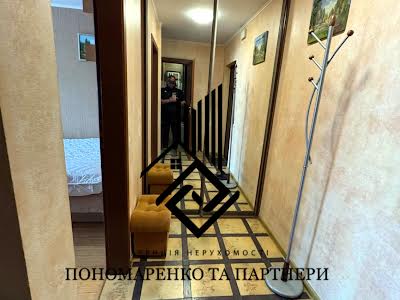 квартира за адресою Ризька вул., 18
