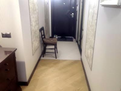 квартира за адресою Ревуцького вул., 9
