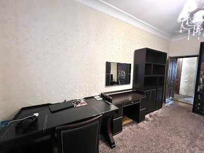 квартира за адресою Кловський узвіз, 4