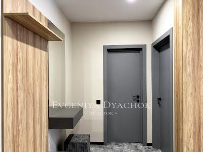 квартира за адресою Генерала Грекова вул., 4
