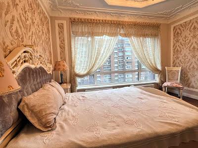 квартира за адресою Антоновича Володимира (Горького), 131