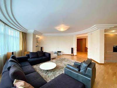 квартира по адресу Старонаводницкая ул., 13а