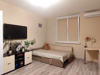 квартира за адресою Композитора Мейтуса вул., 4а