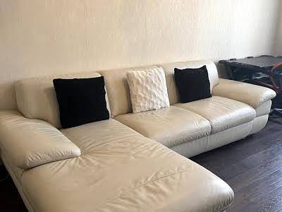 квартира за адресою Академіка Сахарова вул., 36