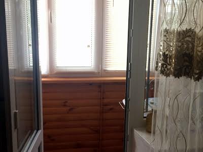 квартира за адресою Богатирська вул., 10