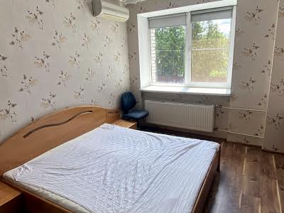 квартира за адресою Матвія Донцова вул. (Тургенєвська), 10