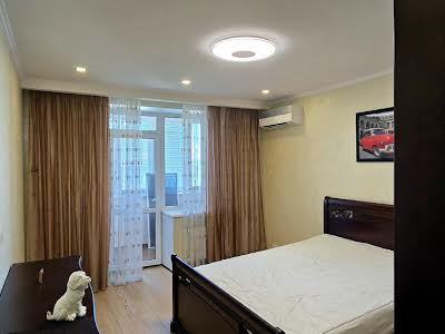 квартира за адресою Лазурна вул., 5 к11