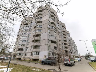 квартира за адресою с. Святопетрівське, Теплична вул., 42