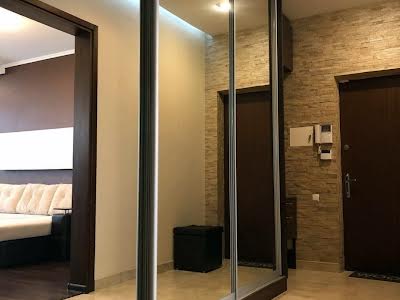 квартира за адресою Незалежності вул., 11
