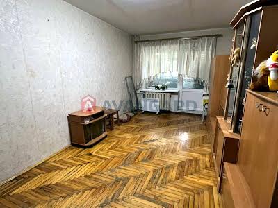 квартира по адресу Полякова ул., 13