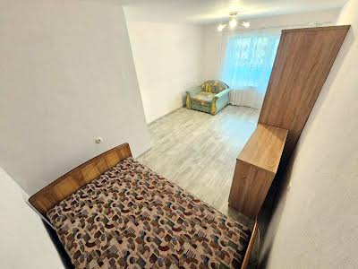 квартира за адресою Симиренка вул., 24-А